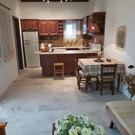 Ktima Charitini 1 *