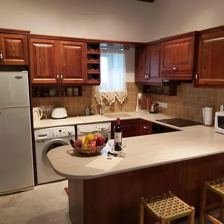 Ktima Charitini 1 بيت للعطل *